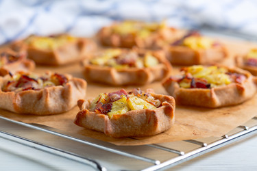 Similar image 22359077