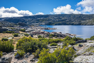 Similar image 22365237