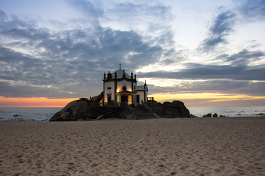 Similar image 22365771