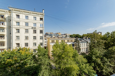 Similar image 22374356