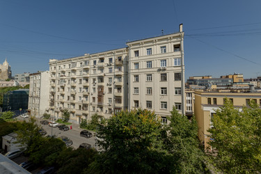 Similar image 22374357