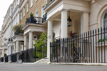 Similar image 22376305