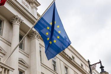 Similar image 22376355