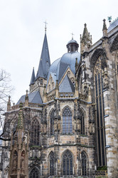 Similar image 22377512