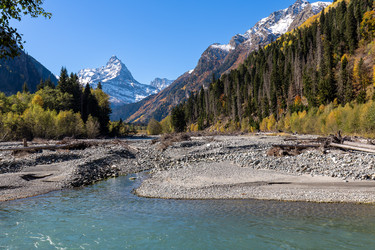 Similar image 22387216