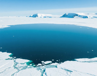 Similar image 22402608