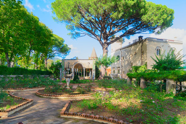 Similar image 22422299