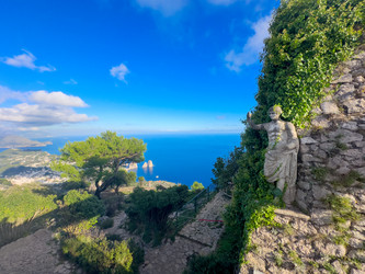 Similar image 22422317