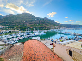 Similar image 22422346