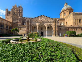 Similar image 22422371