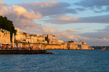 Similar image 22422386