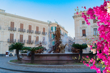 Similar image 22422390