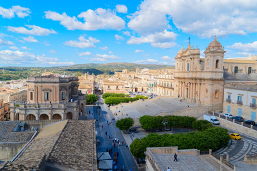 Similar image 22422399