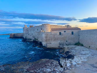 Similar image 22422404