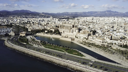 Similar image 22463810