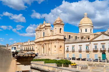 Similar image 22422939