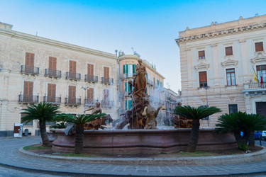 Similar image 22422940