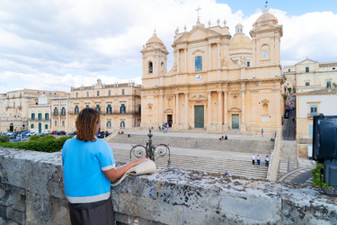 Similar image 22422945