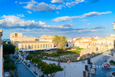 Similar image 22422946