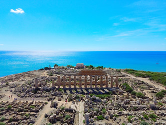 Similar image 22423946