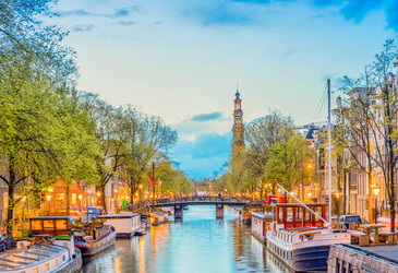 Similar image 22424134