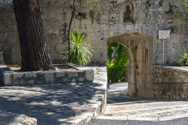 Similar image 22404010