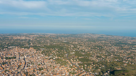 Similar image 22415792