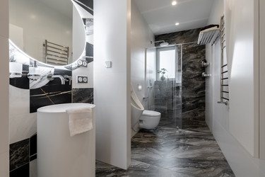 Similar image 22418840