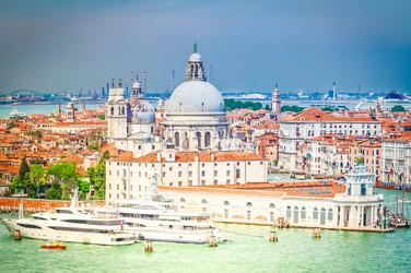 Similar image 22457536