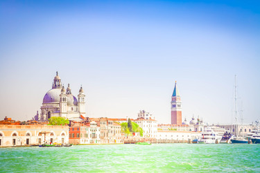 Similar image 22457552