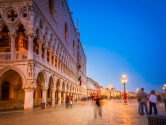 Similar image 22457581