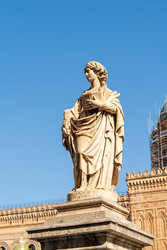 Similar image 22427332