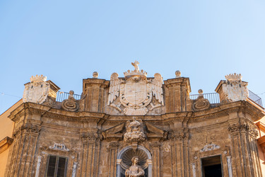 Similar image 22427497