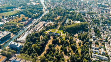 Similar image 22432128