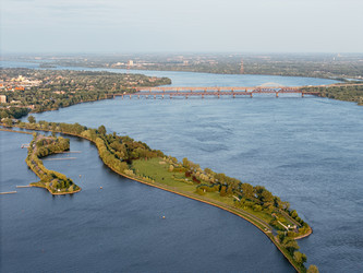 Similar image 22435230