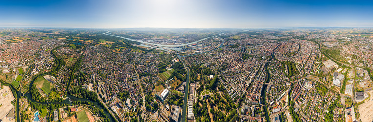 Similar image 22438722