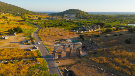 Similar image 22444080