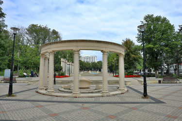 Similar image 22452337