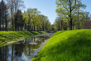 Similar image 22454157