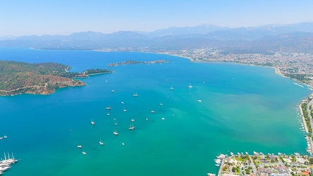 Similar image 22453135