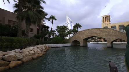 Similar image 22463352