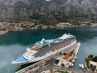 Similar image 22453440