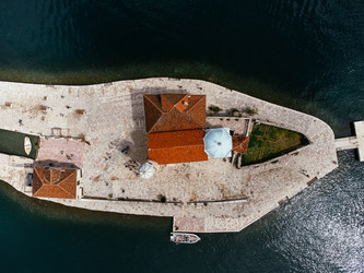 Similar image 22453510