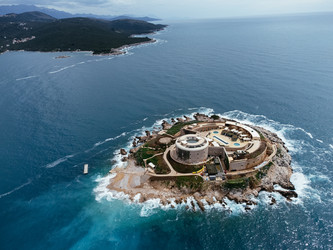 Similar image 22453511