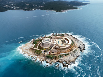 Similar image 22453513