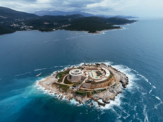 Similar image 22453522