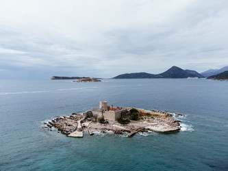 Similar image 22453540