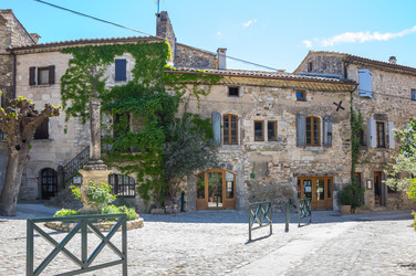 Similar image 22460798