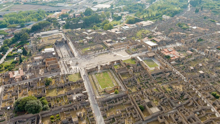 Similar image 22476132