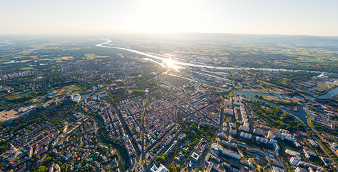 Similar image 22476138